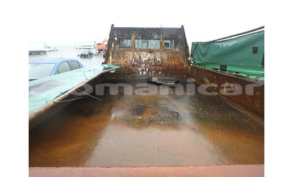 Buy Import Nissan 350Z Brown Car in Import - Dubai in Dhufar Buy Import Nissan 350Z Brown Car in Import - Dubai in Dhufar