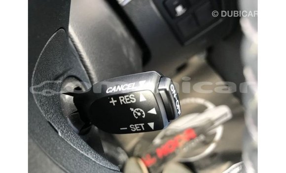 Buy Import Toyota Land Cruiser White Car in Import - Dubai in Dhufar Buy Import Toyota Land Cruiser White Car in Import - Dubai in Dhufar