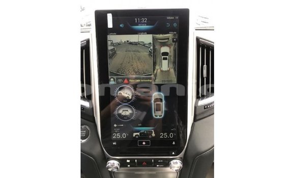 Buy Import Toyota Land Cruiser White Car in Import - Dubai in Dhufar Buy Import Toyota Land Cruiser White Car in Import - Dubai in Dhufar