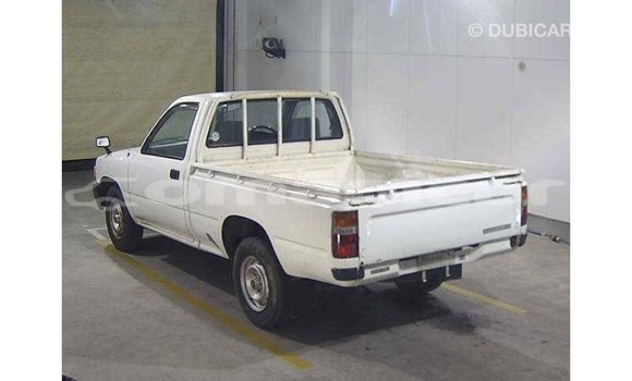 Buy Import Toyota Hilux White Car in Import - Dubai in Dhufar Buy Import Toyota Hilux White Car in Import - Dubai in Dhufar