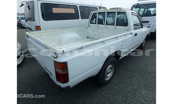 Buy Import Toyota Hilux White Car in Import - Dubai in Dhufar Buy Import Toyota Hilux White Car in Import - Dubai in Dhufar