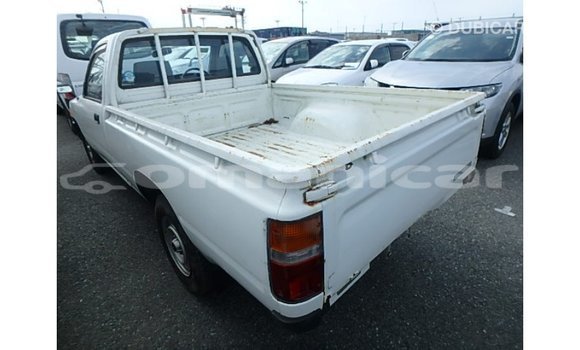 Buy Import Toyota Hilux White Car in Import - Dubai in Dhufar Buy Import Toyota Hilux White Car in Import - Dubai in Dhufar