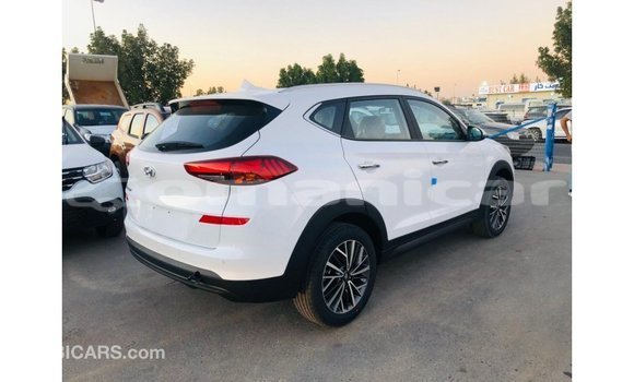 Buy Import Hyundai Tucson White Car in Import - Dubai in Dhufar Buy Import Hyundai Tucson White Car in Import - Dubai in Dhufar