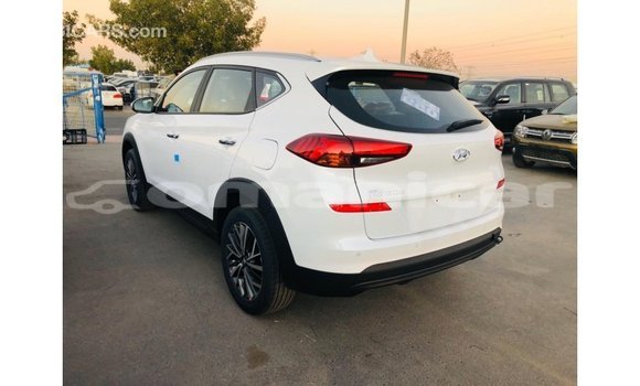 Buy Import Hyundai Tucson White Car in Import - Dubai in Dhufar Buy Import Hyundai Tucson White Car in Import - Dubai in Dhufar