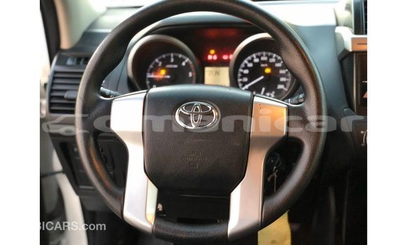 Buy Import Toyota Prado White Car in Import - Dubai in Dhufar Buy Import Toyota Prado White Car in Import - Dubai in Dhufar