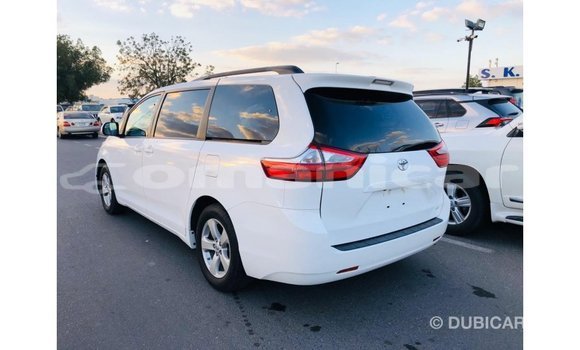 Buy Import Toyota Sienna White Car in Import - Dubai in Dhufar Buy Import Toyota Sienna White Car in Import - Dubai in Dhufar