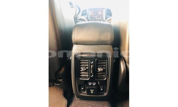 Buy Import Jeep Grand Cherokee Black Car in Import - Dubai in Dhufar Buy Import Jeep Grand Cherokee Black Car in Import - Dubai in Dhufar