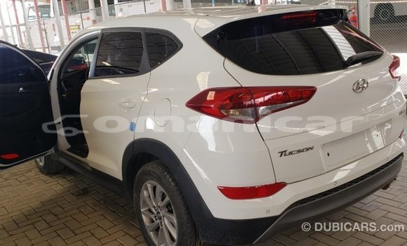Buy Import Hyundai Tucson White Car in Import - Dubai in Dhufar Buy Import Hyundai Tucson White Car in Import - Dubai in Dhufar