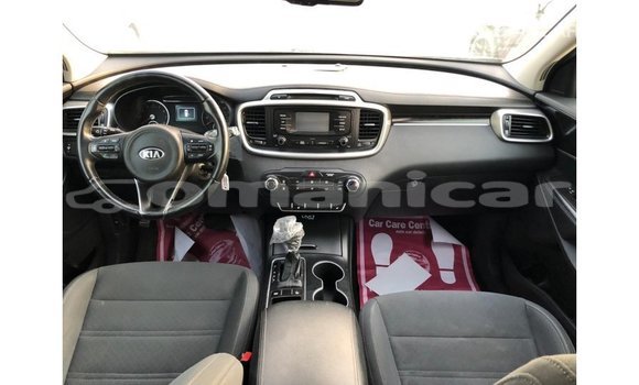 Buy Import Kia Sorento Other Car in Import - Dubai in Dhufar Buy Import Kia Sorento Other Car in Import - Dubai in Dhufar