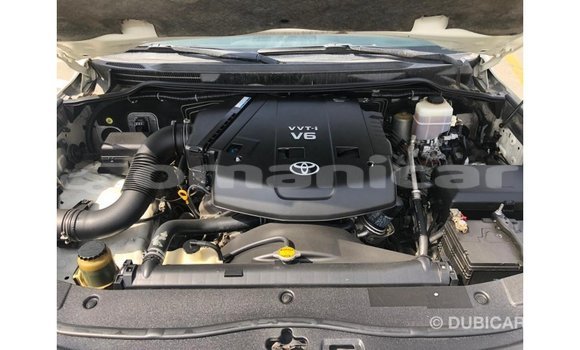 Buy Import Toyota Land Cruiser White Car in Import - Dubai in Dhufar Buy Import Toyota Land Cruiser White Car in Import - Dubai in Dhufar