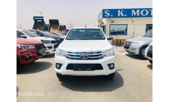 Buy Import Toyota Hilux White Car in Import - Dubai in Dhufar Buy Import Toyota Hilux White Car in Import - Dubai in Dhufar