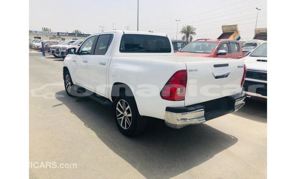 Buy Import Toyota Hilux White Car in Import - Dubai in Dhufar Buy Import Toyota Hilux White Car in Import - Dubai in Dhufar