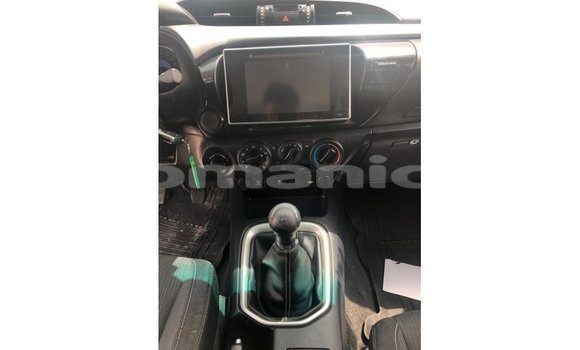 Buy Import Toyota Hilux White Car in Import - Dubai in Dhufar Buy Import Toyota Hilux White Car in Import - Dubai in Dhufar
