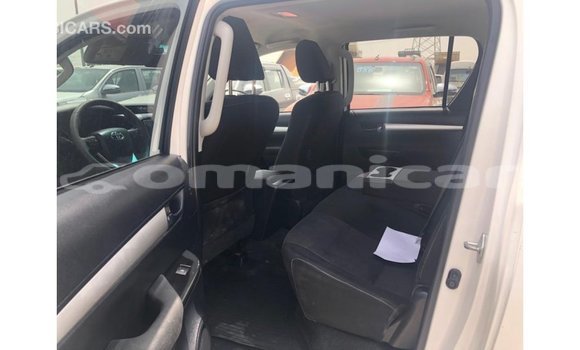 Buy Import Toyota Hilux White Car in Import - Dubai in Dhufar Buy Import Toyota Hilux White Car in Import - Dubai in Dhufar