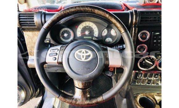 Buy Import Toyota FJ Cruiser Black Car in Import - Dubai in Dhufar Buy Import Toyota FJ Cruiser Black Car in Import - Dubai in Dhufar