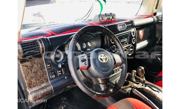 Buy Import Toyota FJ Cruiser Black Car in Import - Dubai in Dhufar Buy Import Toyota FJ Cruiser Black Car in Import - Dubai in Dhufar