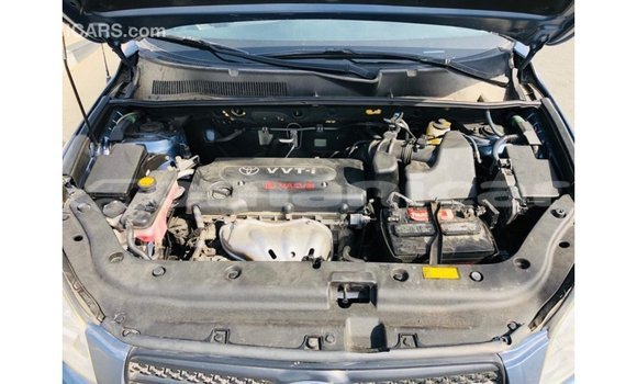 Buy Import Toyota 4Runner Blue Car in Import - Dubai in Dhufar Buy Import Toyota 4Runner Blue Car in Import - Dubai in Dhufar