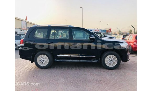 Buy Import Toyota Land Cruiser Black Car in Import - Dubai in Dhufar Buy Import Toyota Land Cruiser Black Car in Import - Dubai in Dhufar