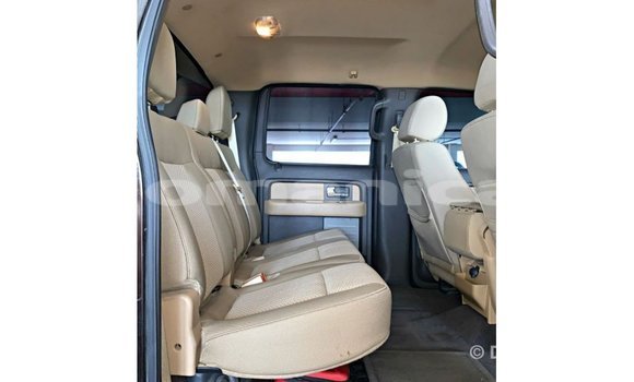 Buy Import Ford Club Wagon Brown Car in Import - Dubai in Dhufar Buy Import Ford Club Wagon Brown Car in Import - Dubai in Dhufar