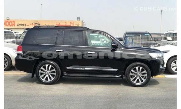 Buy Import Toyota Land Cruiser Black Car in Import - Dubai in Dhufar Buy Import Toyota Land Cruiser Black Car in Import - Dubai in Dhufar