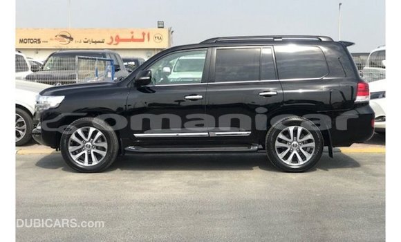 Buy Import Toyota Land Cruiser Black Car in Import - Dubai in Dhufar Buy Import Toyota Land Cruiser Black Car in Import - Dubai in Dhufar