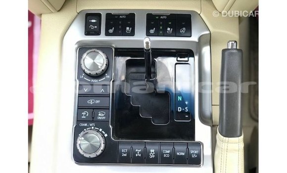 Buy Import Toyota Land Cruiser White Car in Import - Dubai in Dhufar Buy Import Toyota Land Cruiser White Car in Import - Dubai in Dhufar