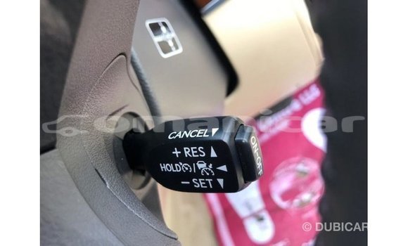 Buy Import Toyota Land Cruiser White Car in Import - Dubai in Dhufar Buy Import Toyota Land Cruiser White Car in Import - Dubai in Dhufar