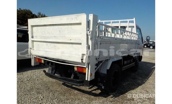 Buy Import Toyota Dyna White Car in Import - Dubai in Dhufar Buy Import Toyota Dyna White Car in Import - Dubai in Dhufar