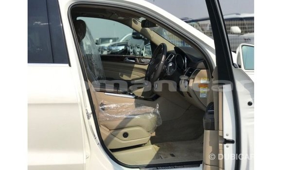 Buy Import Mercedes-Benz 190 White Car in Import - Dubai in Dhufar Buy Import Mercedes-Benz 190 White Car in Import - Dubai in Dhufar