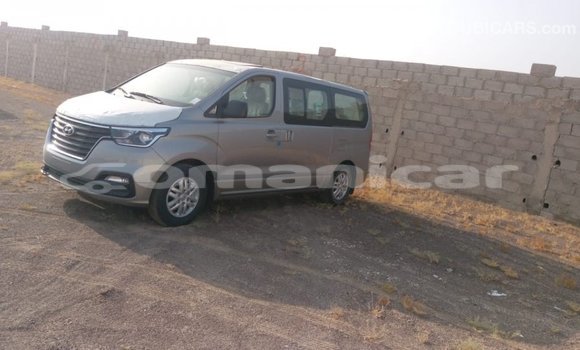 Buy Import Hyundai Accent Brown Car in Import - Dubai in Dhufar Buy Import Hyundai Accent Brown Car in Import - Dubai in Dhufar