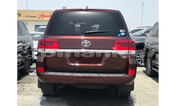 Buy Import Toyota Land Cruiser Red Car in Import - Dubai in Dhufar Buy Import Toyota Land Cruiser Red Car in Import - Dubai in Dhufar
