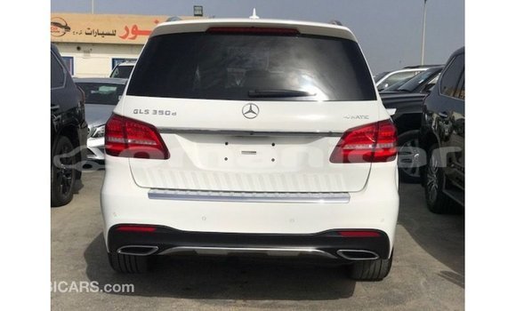 Buy Import Mercedes-Benz 190 White Car in Import - Dubai in Dhufar Buy Import Mercedes-Benz 190 White Car in Import - Dubai in Dhufar