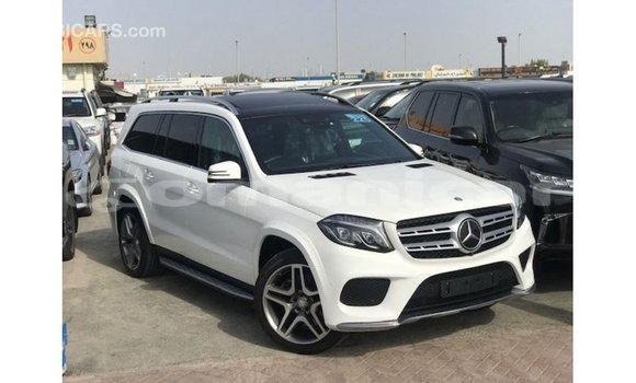 Buy Import Mercedes-Benz 190 White Car in Import - Dubai in Dhufar Buy Import Mercedes-Benz 190 White Car in Import - Dubai in Dhufar