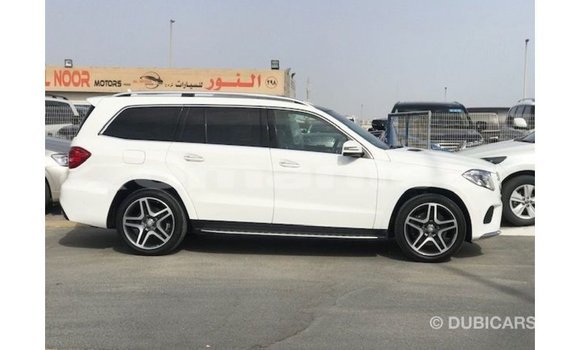 Buy Import Mercedes-Benz 190 White Car in Import - Dubai in Dhufar Buy Import Mercedes-Benz 190 White Car in Import - Dubai in Dhufar