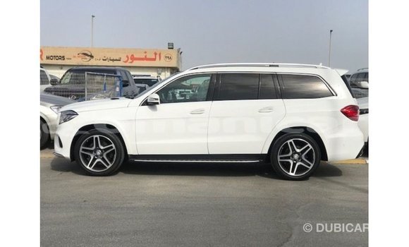 Buy Import Mercedes-Benz 190 White Car in Import - Dubai in Dhufar Buy Import Mercedes-Benz 190 White Car in Import - Dubai in Dhufar