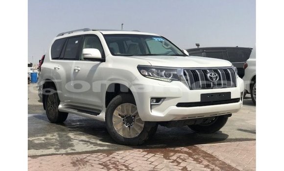 Buy Import Toyota Prado White Car in Import - Dubai in Dhufar Buy Import Toyota Prado White Car in Import - Dubai in Dhufar