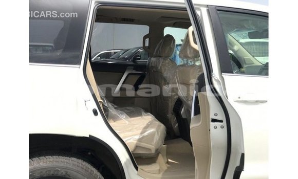 Buy Import Toyota Prado White Car in Import - Dubai in Dhufar Buy Import Toyota Prado White Car in Import - Dubai in Dhufar