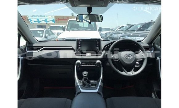 Buy Import Toyota 4Runner White Car in Import - Dubai in Dhufar Buy Import Toyota 4Runner White Car in Import - Dubai in Dhufar