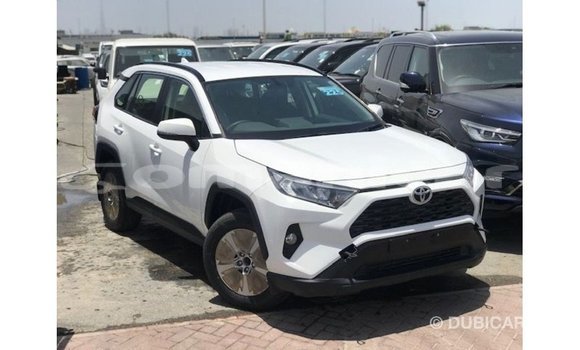 Buy Import Toyota 4Runner White Car in Import - Dubai in Dhufar Buy Import Toyota 4Runner White Car in Import - Dubai in Dhufar