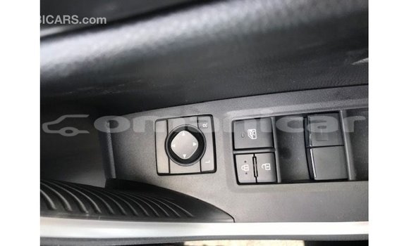 Buy Import Toyota 4Runner White Car in Import - Dubai in Dhufar Buy Import Toyota 4Runner White Car in Import - Dubai in Dhufar