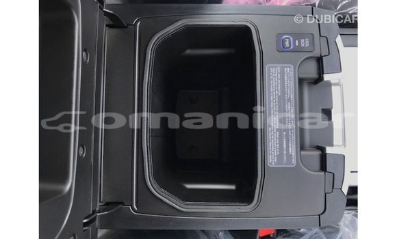 Buy Import Toyota Land Cruiser Other Car in Import - Dubai in Dhufar Buy Import Toyota Land Cruiser Other Car in Import - Dubai in Dhufar