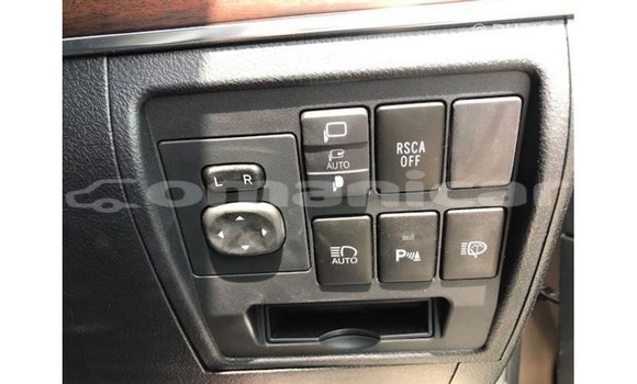 Buy Import Toyota Land Cruiser Other Car in Import - Dubai in Dhufar Buy Import Toyota Land Cruiser Other Car in Import - Dubai in Dhufar