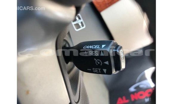 Buy Import Toyota Land Cruiser Red Car in Import - Dubai in Dhufar Buy Import Toyota Land Cruiser Red Car in Import - Dubai in Dhufar