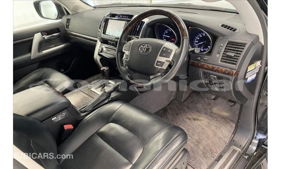 Buy Import Toyota Land Cruiser Black Car in Import - Dubai in Dhufar Buy Import Toyota Land Cruiser Black Car in Import - Dubai in Dhufar