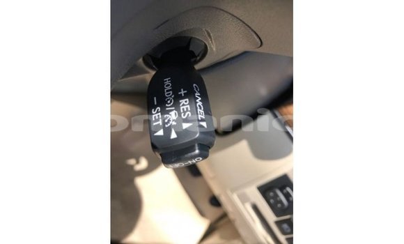 Buy Import Toyota Land Cruiser White Car in Import - Dubai in Dhufar Buy Import Toyota Land Cruiser White Car in Import - Dubai in Dhufar