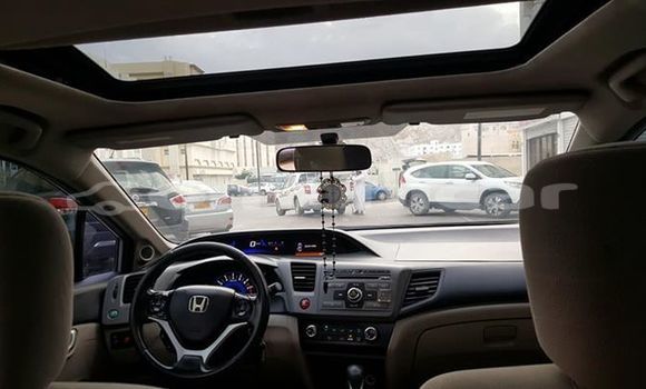 Buy Used Honda Civic Silver Car in Muscat in Masqat Buy Used Honda Civic Silver Car in Muscat in Masqat