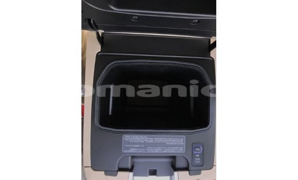 Buy Import Toyota Land Cruiser Black Car in Import - Dubai in Dhufar Buy Import Toyota Land Cruiser Black Car in Import - Dubai in Dhufar