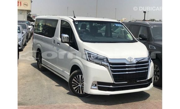Buy Import Toyota Granvia White Car in Import - Dubai in Dhufar Buy Import Toyota Granvia White Car in Import - Dubai in Dhufar