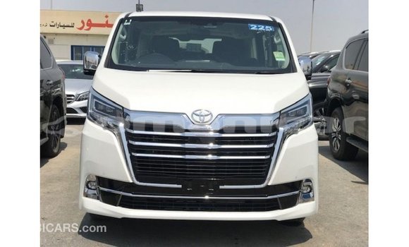 Buy Import Toyota Granvia White Car in Import - Dubai in Dhufar Buy Import Toyota Granvia White Car in Import - Dubai in Dhufar