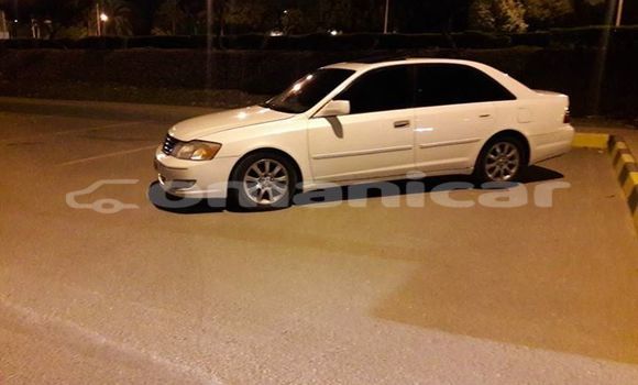 Buy Used Toyota Avalon White Car in Ruwi in Masqat Buy Used Toyota Avalon White Car in Ruwi in Masqat